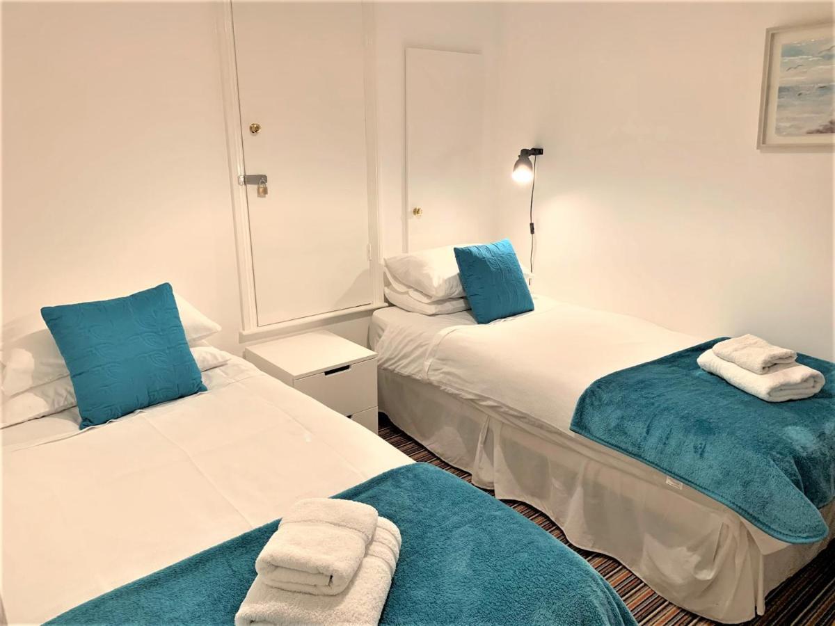 Riverside Channel5 "Holidays Homes In The Sun" Featured Central Canterbury Cottage With Free Parking المظهر الخارجي الصورة